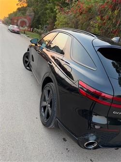 جنسس GV70